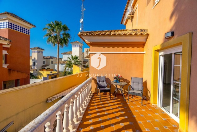 Tweedehands - Chalet -
Orihuela Costa - Las Filipinas