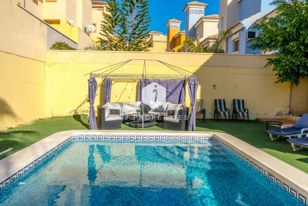 Tweedehands - Chalet -
Orihuela Costa - Las Filipinas