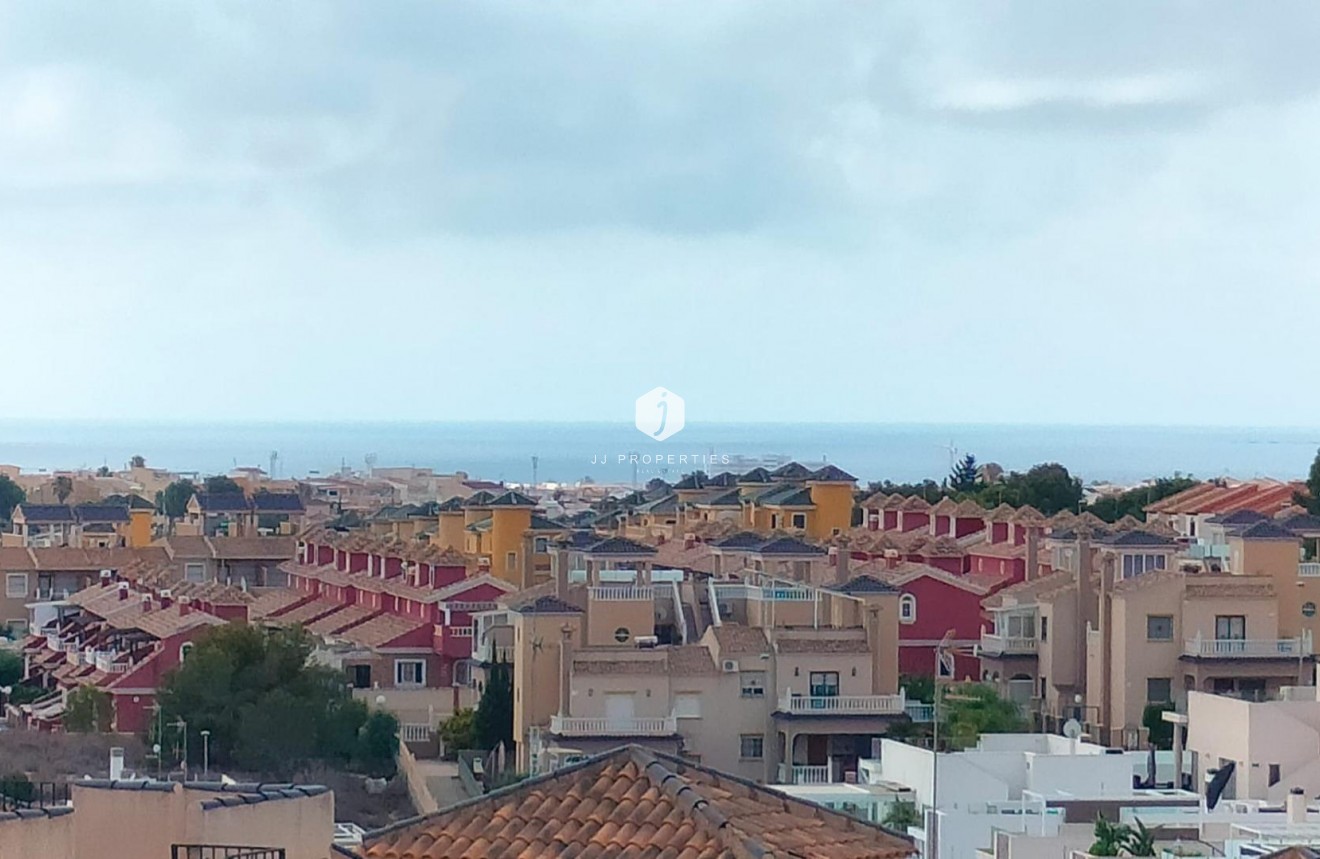 Obra nueva - Chalet -
Orihuela Costa - PAU 26