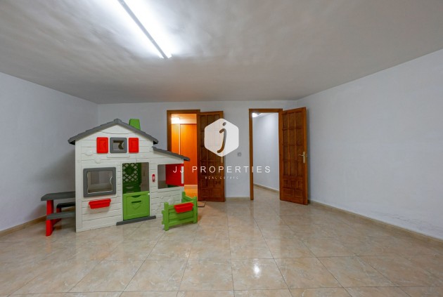 Segunda mano - Chalet -
Rojales