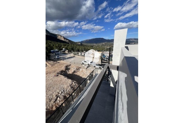 Obra nueva - Chalet -
Polop - PAU1