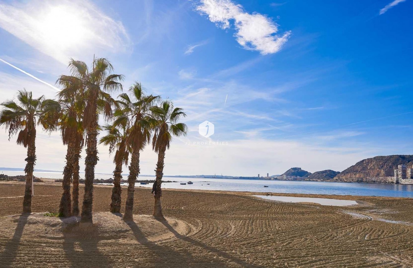 Nieuwbouw Woningen - Chalet -
Els Poblets - Partida Barranquets