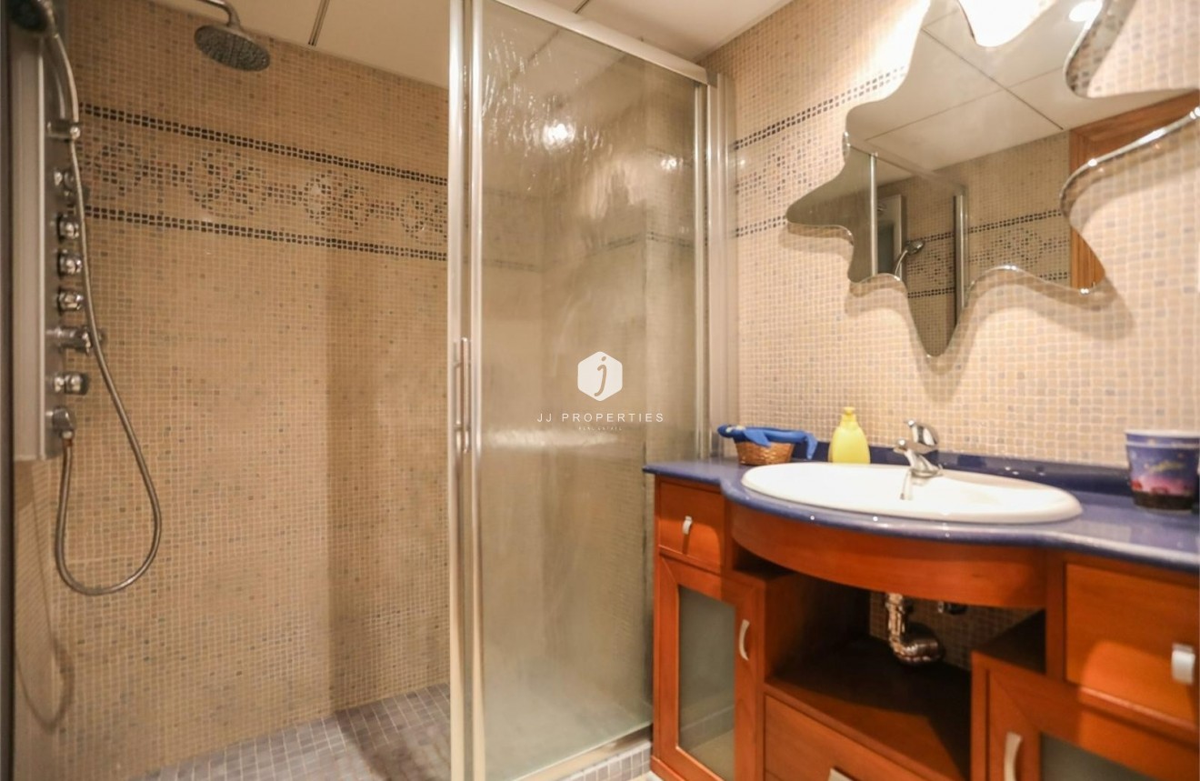 Tweedehands - Appartement / flat -
Torrevieja - Playa de los locos