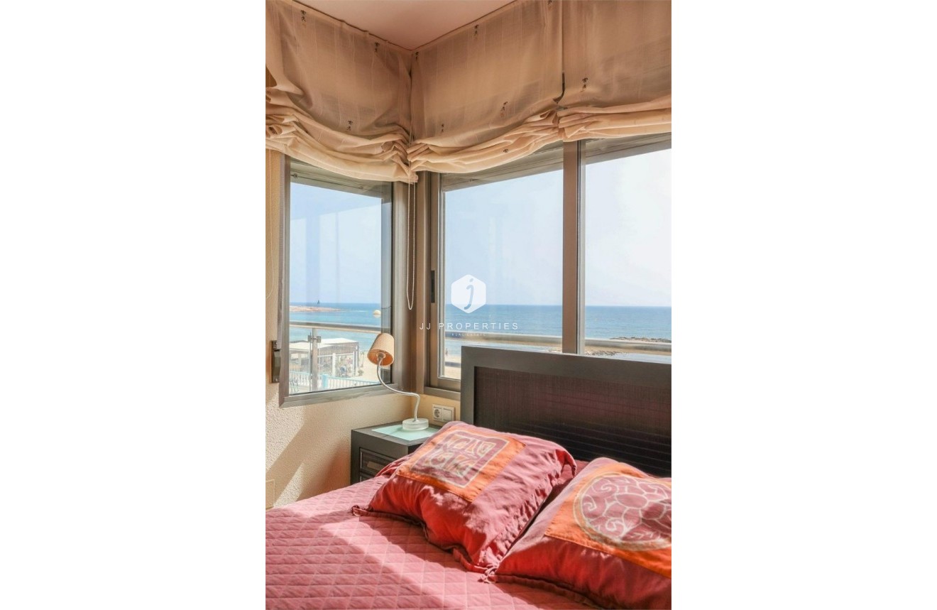 Tweedehands - Appartement / flat -
Torrevieja - Playa de los locos