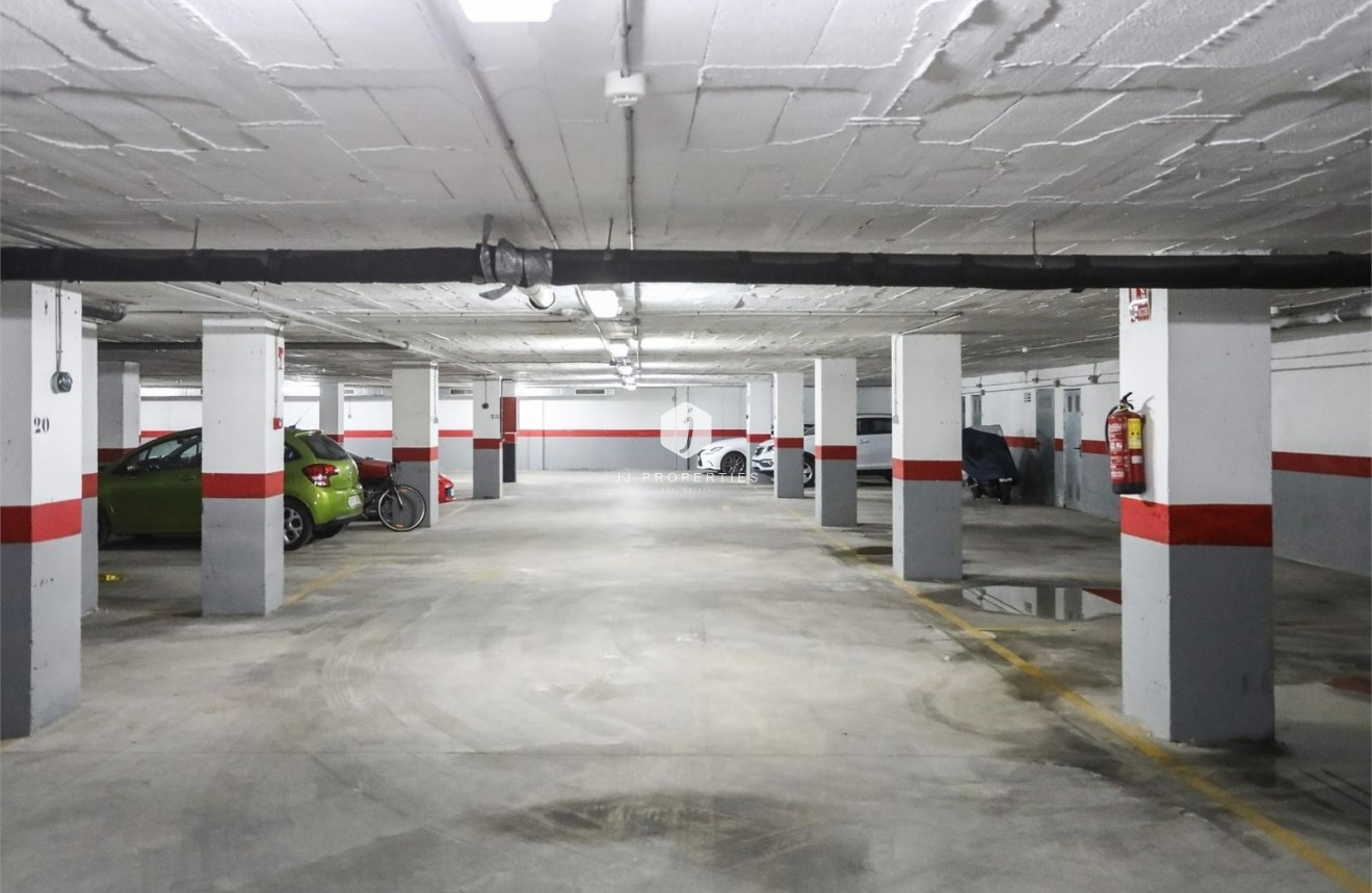 Tweedehands - Appartement / flat -
Torrevieja - Playa de los locos