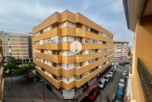 Lange Termijn Verhuur - Appartement / flat -
Torrevieja