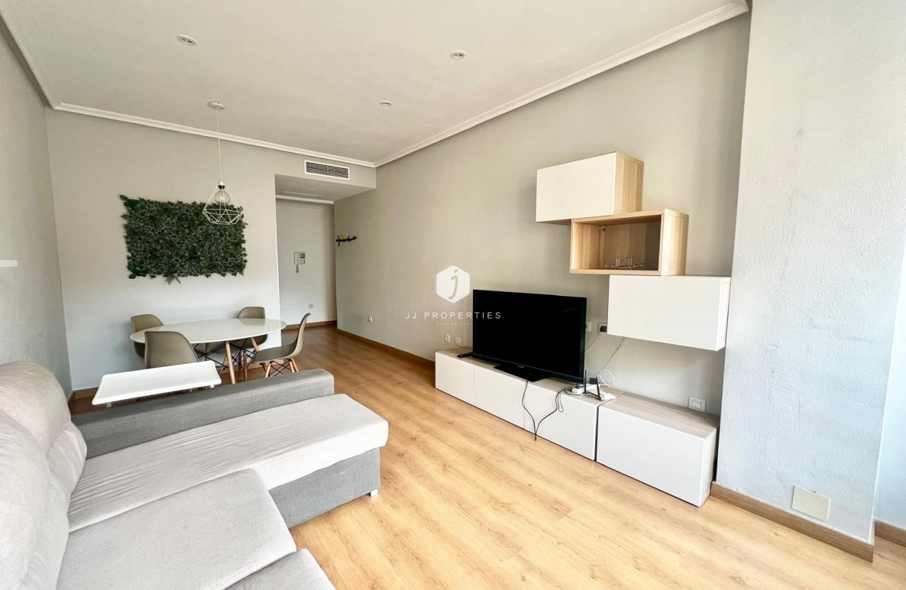 Lange Termijn Verhuur - Appartement / flat -
Torrevieja