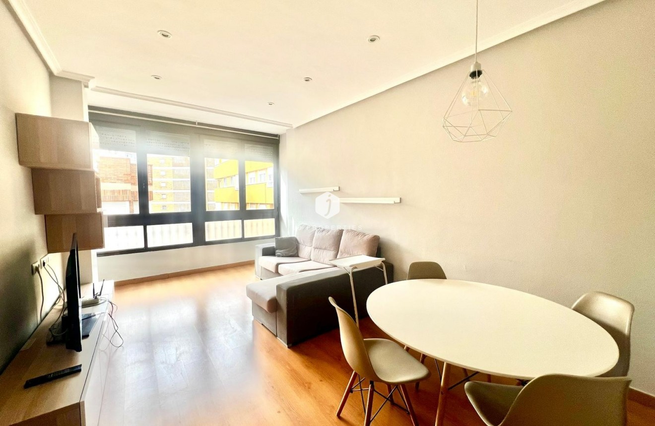 Lange Termijn Verhuur - Appartement / flat -
Torrevieja