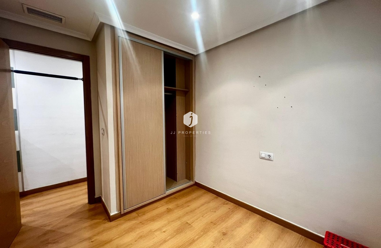 Lange Termijn Verhuur - Appartement / flat -
Torrevieja