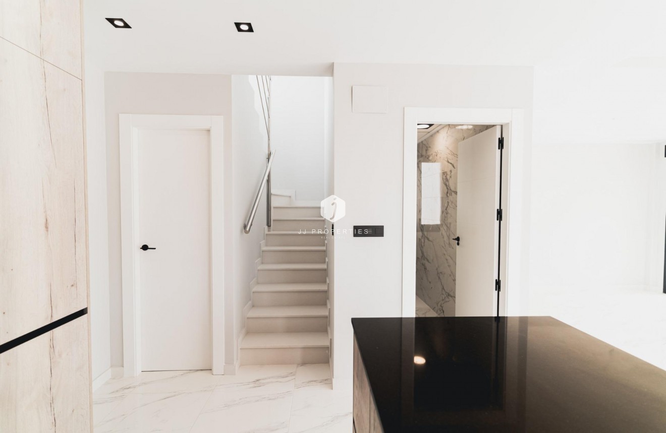 Neue Gebäude - Villa -
Orihuela Costa - Punta Prima