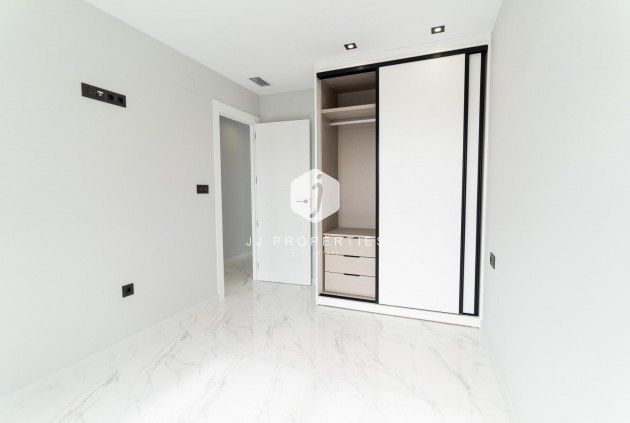 Neue Gebäude - Villa -
Orihuela Costa - Punta Prima