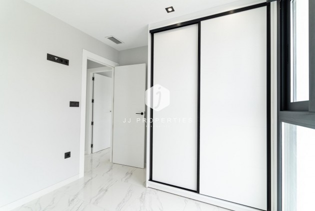 Neue Gebäude - Villa -
Orihuela Costa - Punta Prima