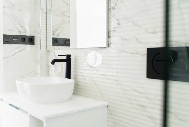 Neue Gebäude - Villa -
Orihuela Costa - Punta Prima