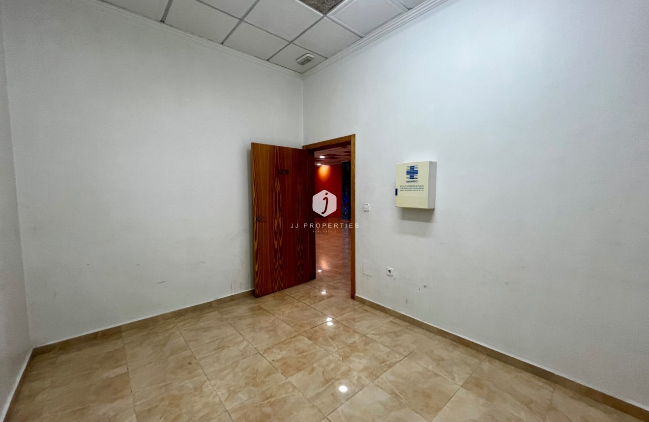 Tweedehands - Reclame -
Beniel - CENTRO