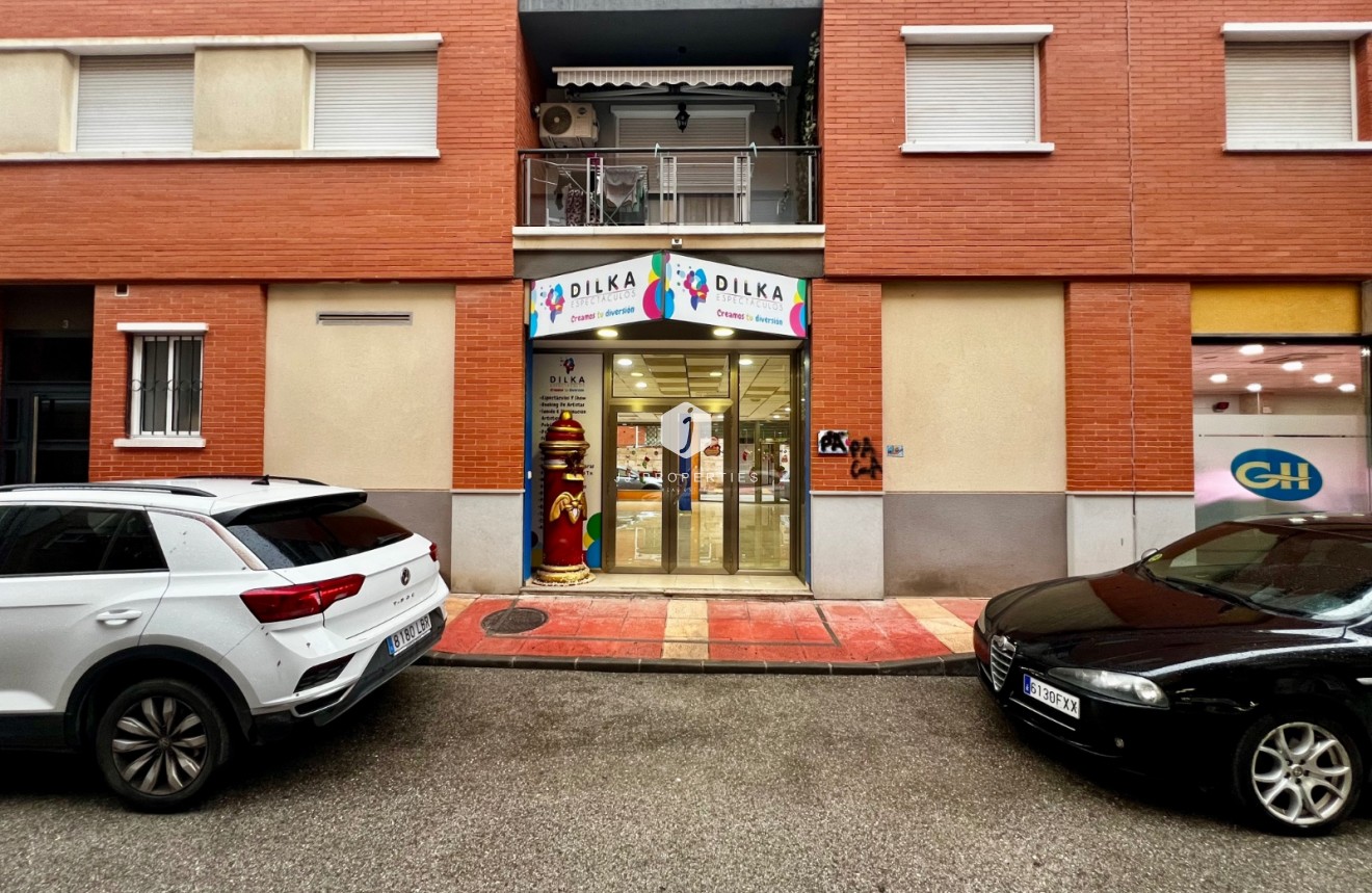 Tweedehands - Reclame -
Beniel - CENTRO