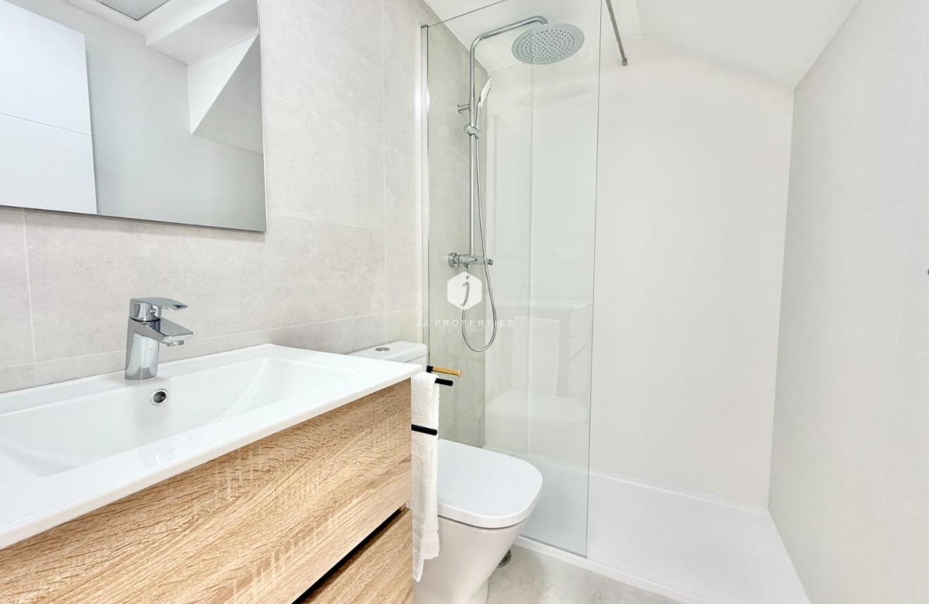 Obra nueva - Chalet -
Cox - San Fernando