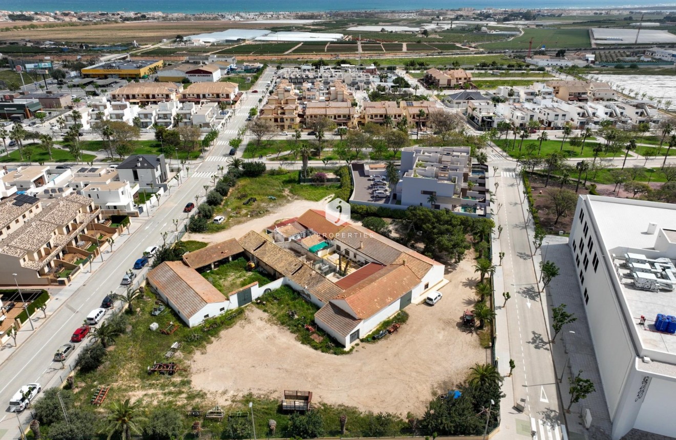 New Build - Chalet -
Pilar de la Horadada - parques de Andromeda