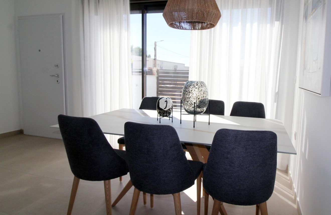 New Build - Chalet -
Pilar de la Horadada - parque Andromeda