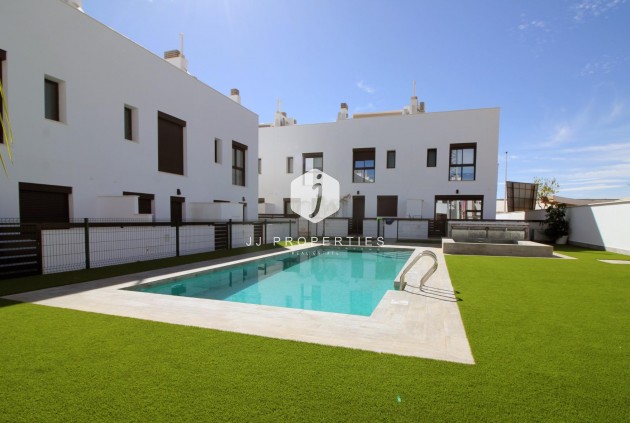 New Build - Chalet -
Pilar de la Horadada - parque Andromeda