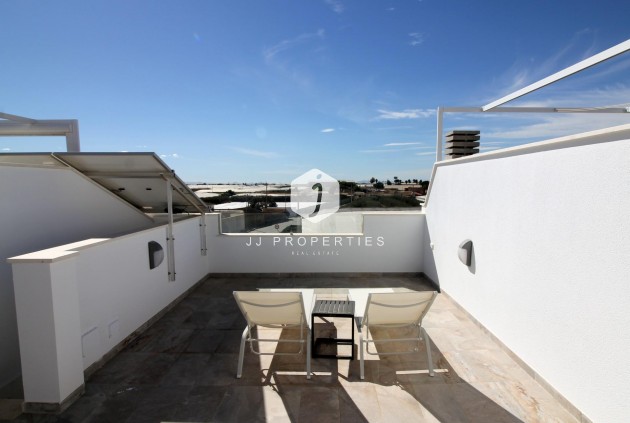 Nowy budynek - Szalet -
Pilar de la Horadada - parque Andromeda