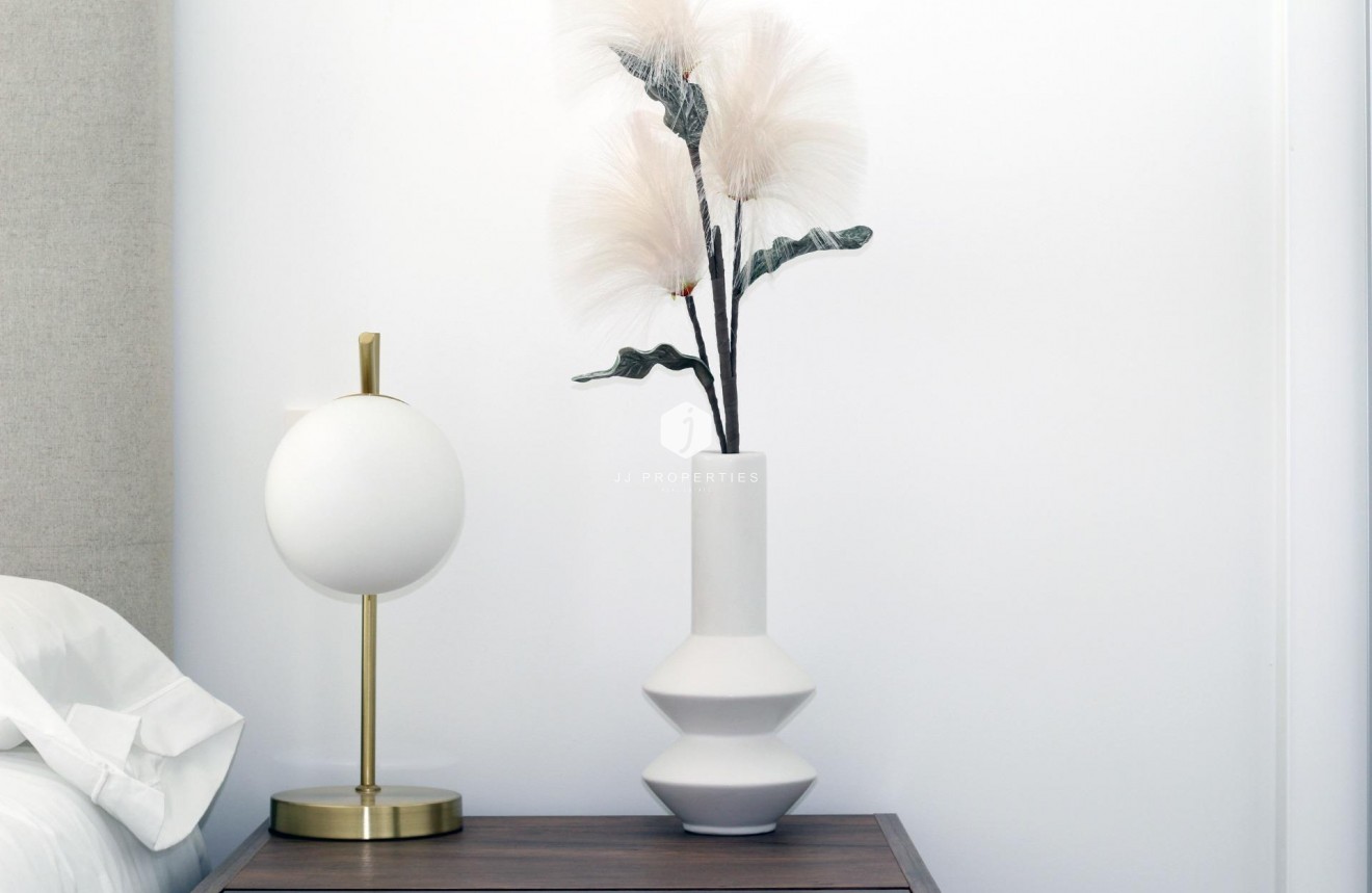 Nowy budynek - Szalet -
Pilar de la Horadada - parque Andromeda