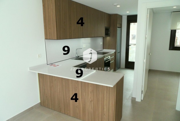 Nowy budynek - Szalet -
Pilar de la Horadada - parque Andromeda