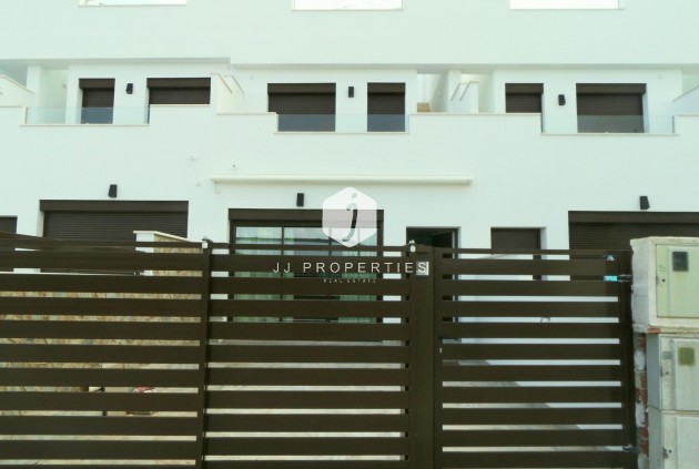 Nowy budynek - Szalet -
Pilar de la Horadada - parque Andromeda