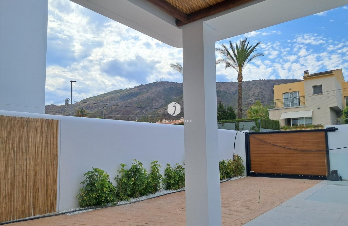 Nowy budynek - Villa -
Alfas del Pí - El Albir