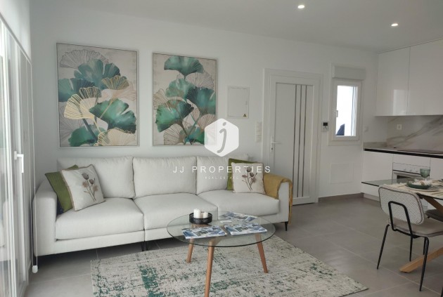 Nowy budynek - Szalet -
Torre Pacheco - Balsicas