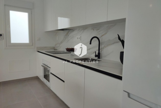 Nowy budynek - Szalet -
Torre Pacheco - Balsicas