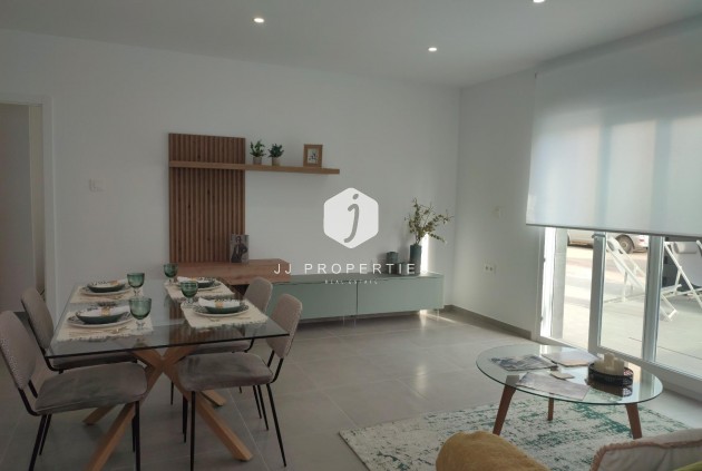 Nowy budynek - Szalet -
Torre Pacheco - Balsicas