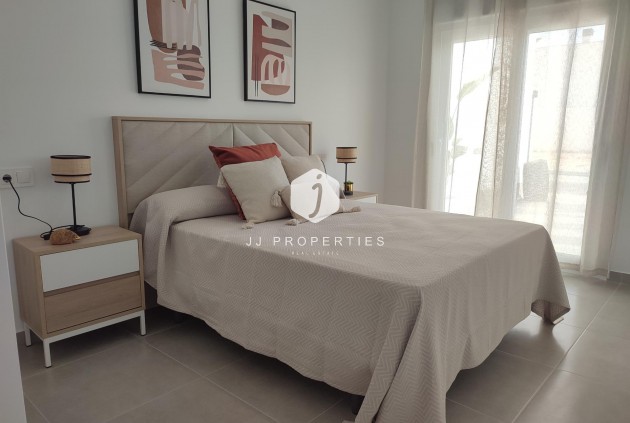 Nowy budynek - Szalet -
Torre Pacheco - Balsicas