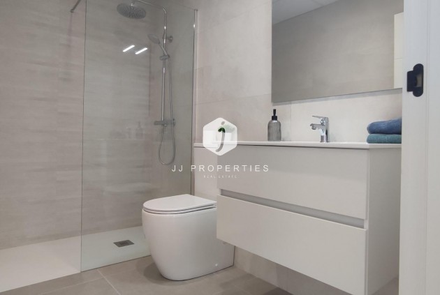 Nowy budynek - Szalet -
Torre Pacheco - Balsicas