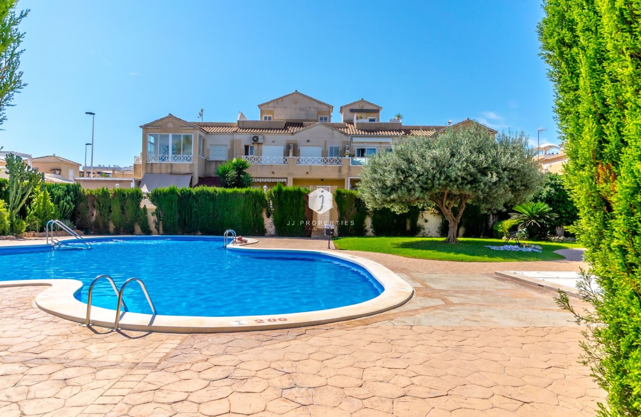 Tweedehands - duplex -
Torrevieja - Nueva Torrevieja