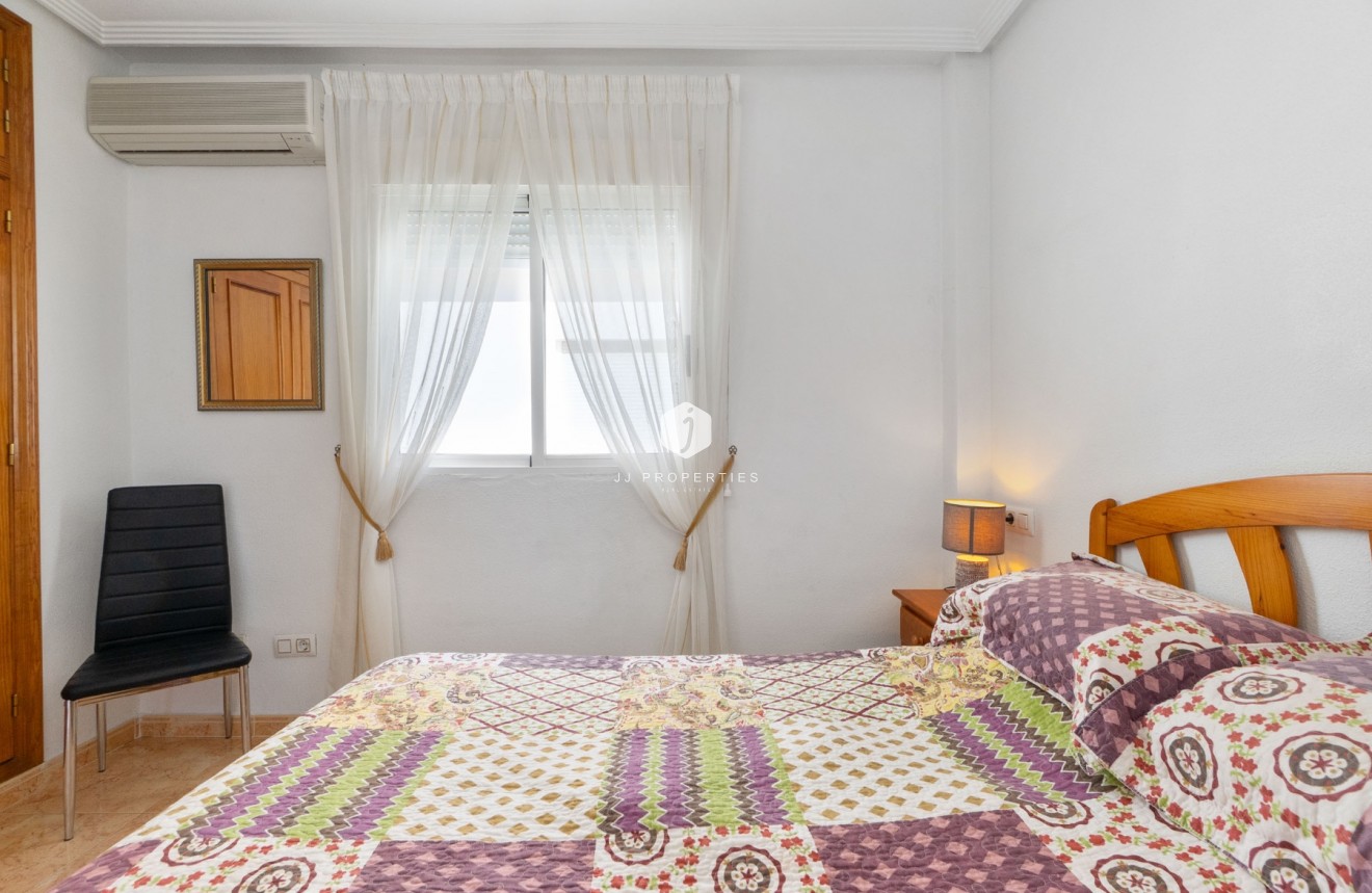 Tweedehands - duplex -
Torrevieja - Nueva Torrevieja