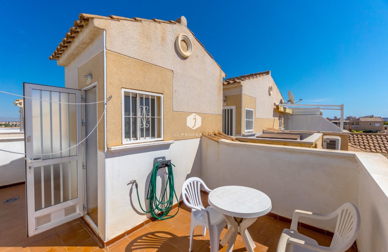 Tweedehands - duplex -
Torrevieja - Nueva Torrevieja