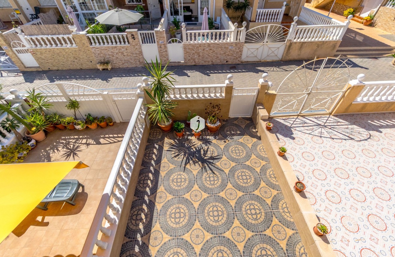 Tweedehands - duplex -
Torrevieja - Nueva Torrevieja