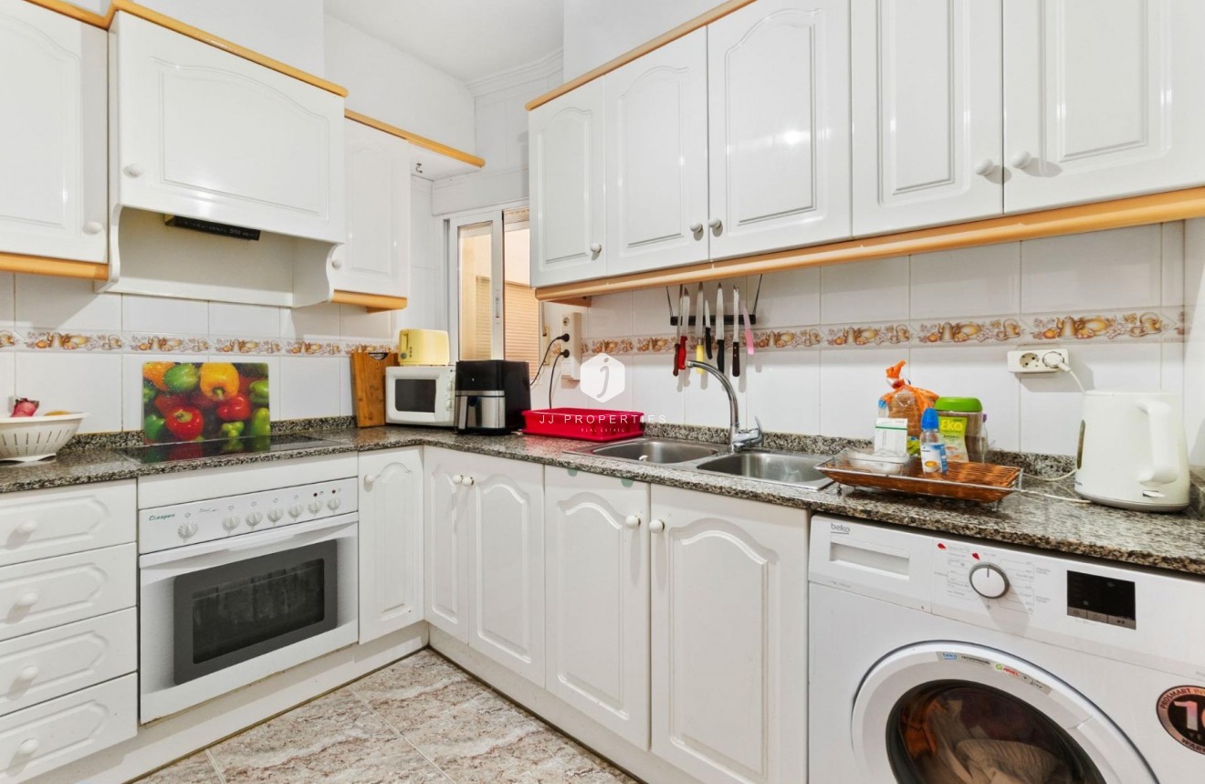 Tweedehands - Appartement / flat -
Torrevieja - Torrevieja Centro