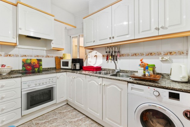 Tweedehands - Appartement / flat -
Torrevieja - Torrevieja Centro