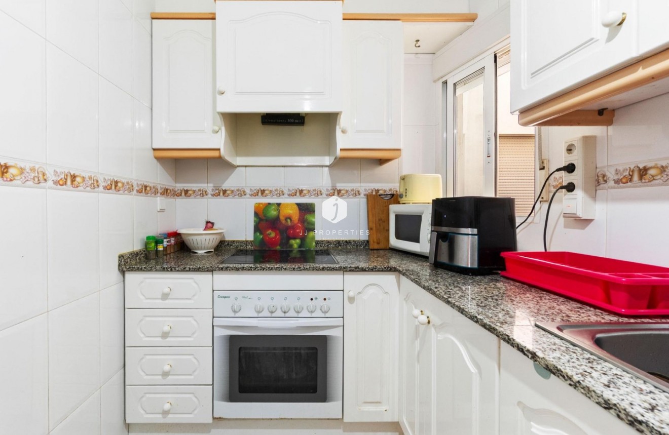 Tweedehands - Appartement / flat -
Torrevieja - Torrevieja Centro