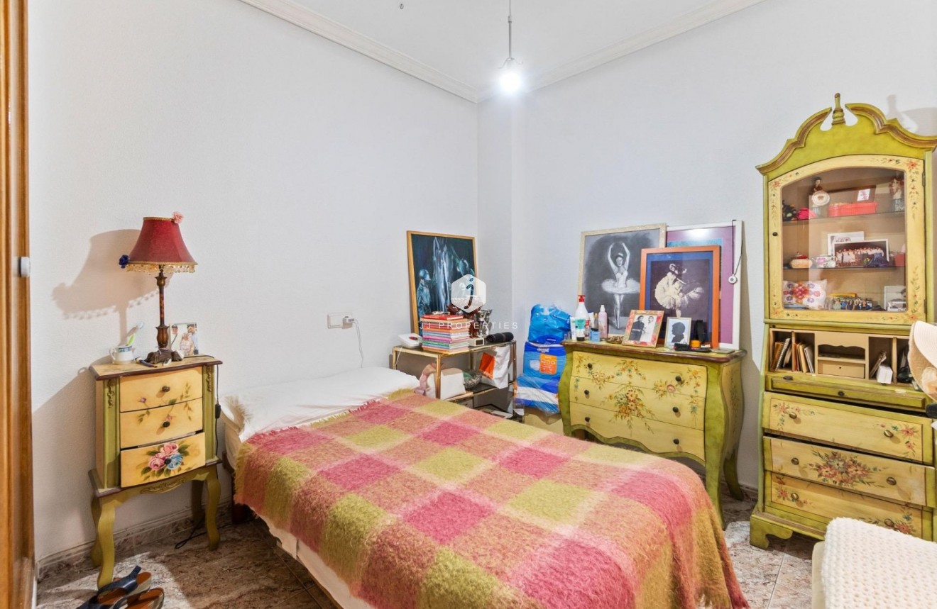 Tweedehands - Appartement / flat -
Torrevieja - Torrevieja Centro