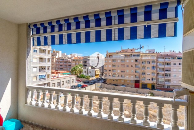 Tweedehands - Appartement / flat -
Torrevieja - Torrevieja Centro
