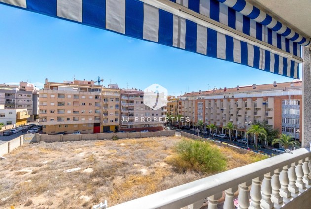 Tweedehands - Appartement / flat -
Torrevieja - Torrevieja Centro