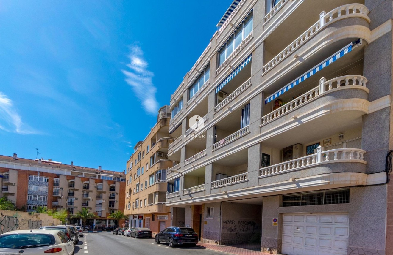 Tweedehands - Appartement / flat -
Torrevieja - Torrevieja Centro