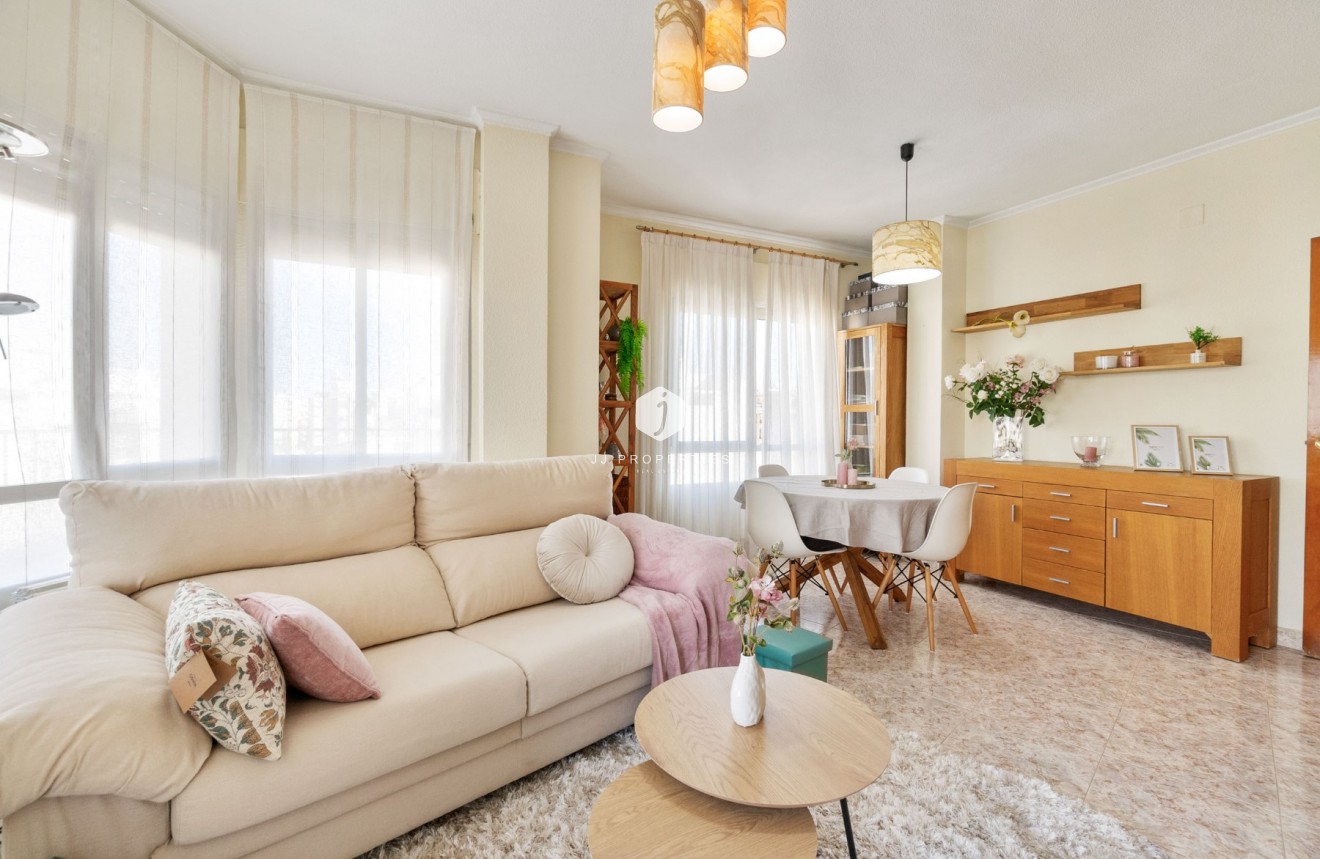 Tweedehands - Appartement / flat -
Torrevieja - Torrevieja Centro