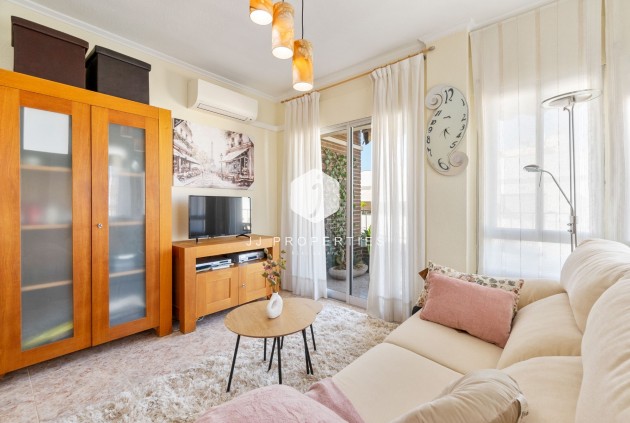 Tweedehands - Appartement / flat -
Torrevieja - Torrevieja Centro