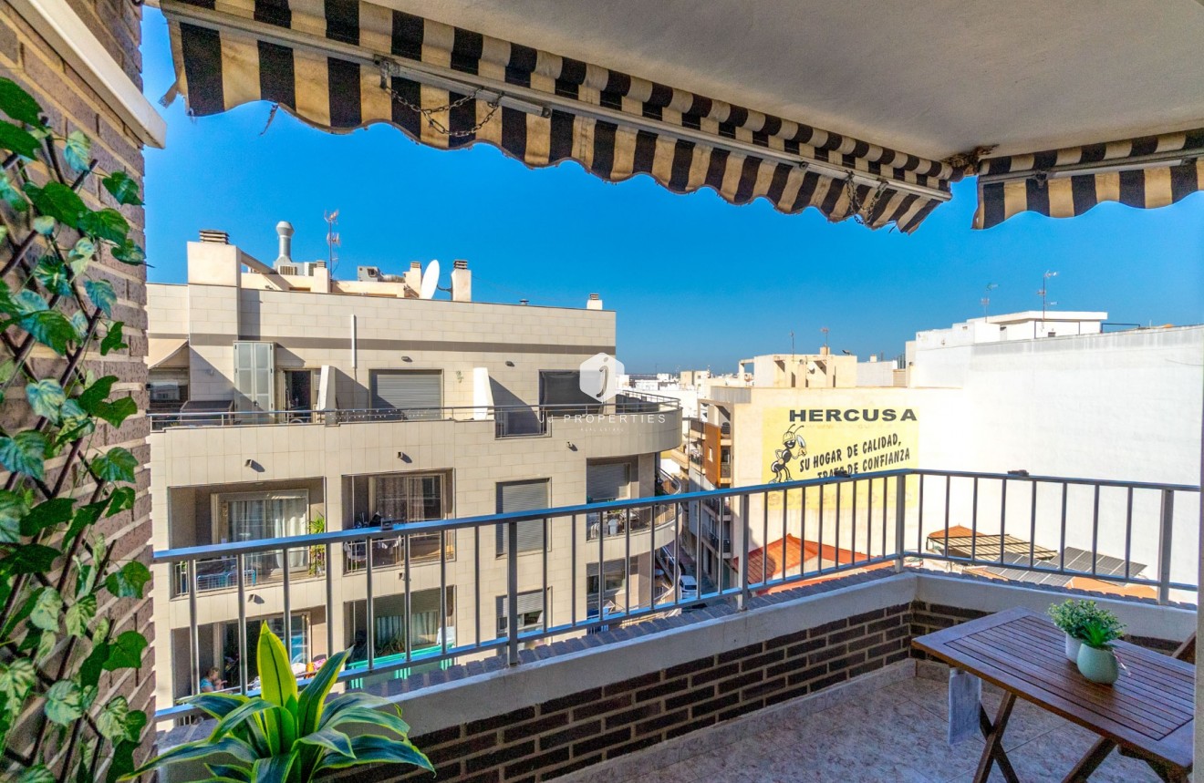 Tweedehands - Appartement / flat -
Torrevieja - Torrevieja Centro