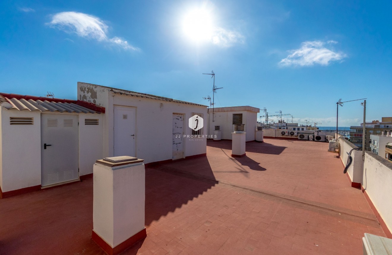 Tweedehands - Appartement / flat -
Torrevieja - Torrevieja Centro