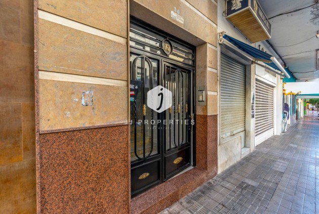 Tweedehands - Appartement / flat -
Torrevieja - Torrevieja Centro