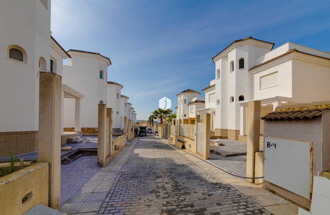 Nieuwbouw Woningen - Villa -
San Fulgencio - El Oasis